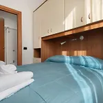 Monica Guest house