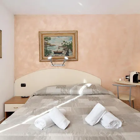 Maison d'hôtes Monica 3*