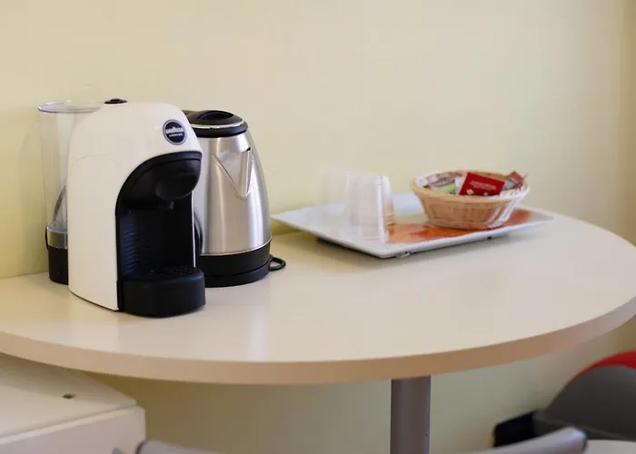 Monica Πανσιόν